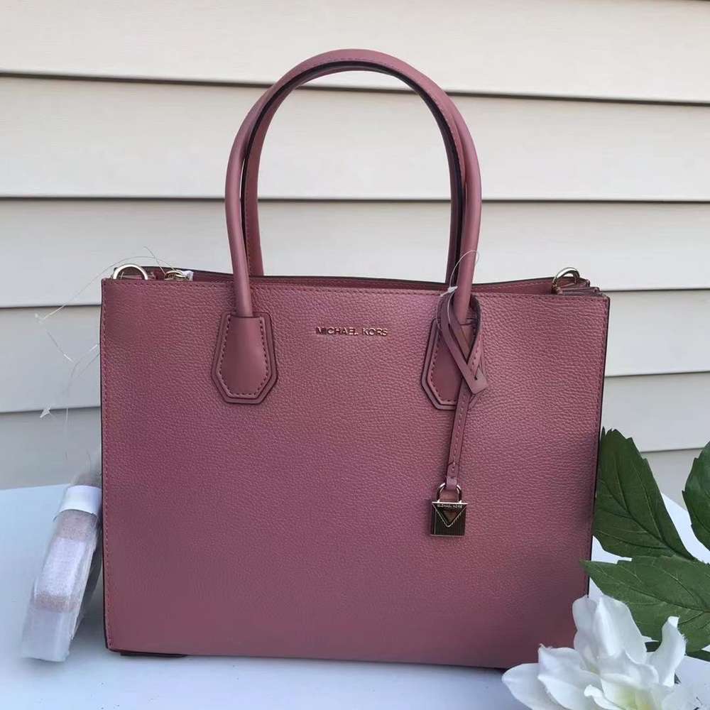 Mercer Large Acrdion Convertible Leather Tote